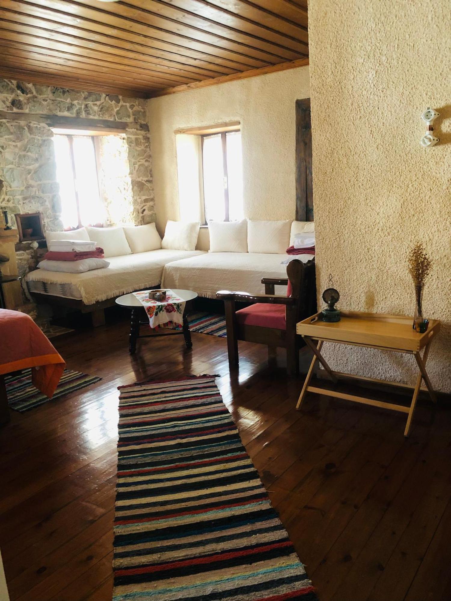 Χαγιάτι Hotell Psarades Eksteriør bilde