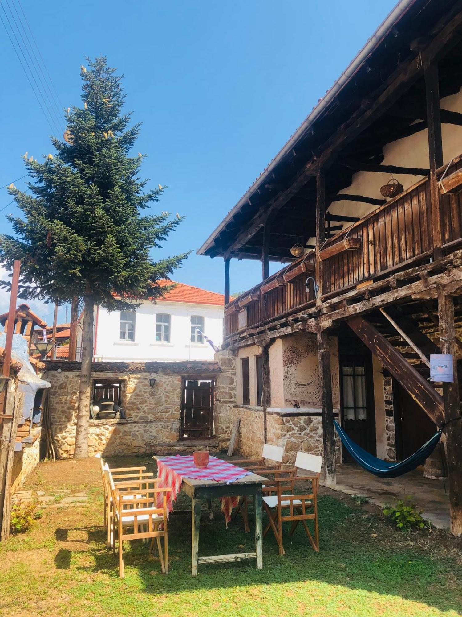 Χαγιάτι Hotell Psarades Eksteriør bilde